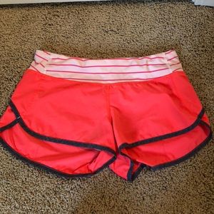 Lululemon Speed Up short 2.5 inch